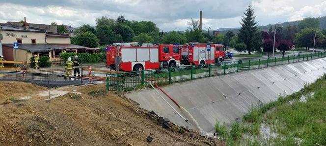 Burze z ulewami nad Polską. Podtopione budynki i szpital w Głuchołazach