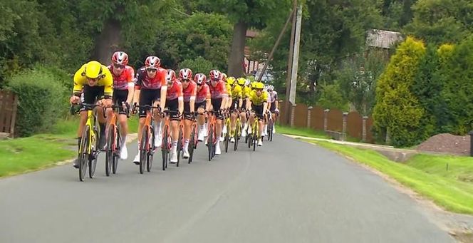Wystartował drugi etap Tour de Pologne 2025. Górska trasa Karpacz-Karpacz 