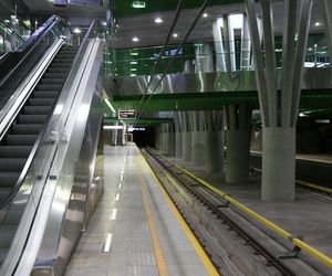 Stadion Narodowy - stacja metra M2 w Warszawie