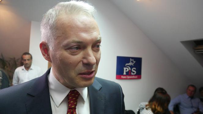 PiS i Jacek Żalek, który w sondażach ma 32,5%.