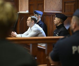 Proces Dawida Mirkowskiego o zabójstwo na Nowym Świecie. Ja go, k***a, pociąłem!