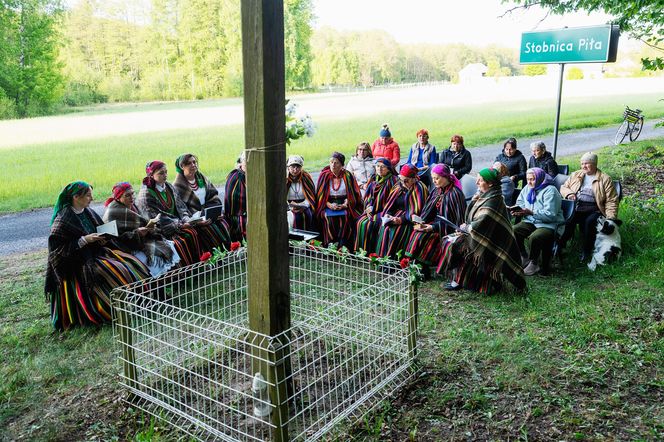 Ten zwyczaj sięga V wieku. W Łódzkiem wciąż jest kultywowany 
