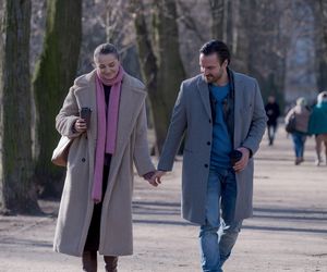 Przyjaciółki 25 sezon, odc. 302. Inga (Małgorzata Socha), Borys (Piotr Stramowski)