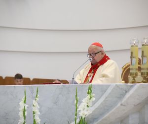 Kard. Dziwisz w Łagiewnikach: mamy być świadkami miłosierdzia!
