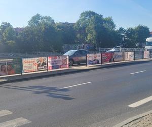 Na autobusach, słupach, budynkach. Bannery wyborcze zalały Olsztyn [ZDJĘCIA]