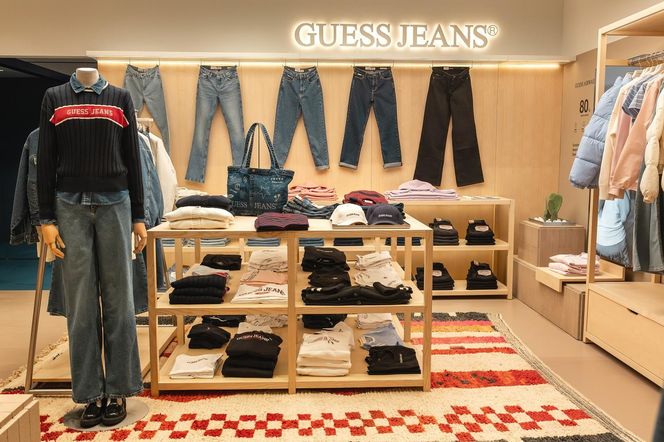 GUESS JEANS