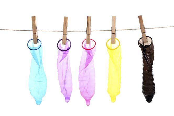 Czy prezerwatywa zabezpiecza przed wirusem HCV?