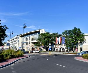 5. Powiat legionowski - mediana wynagrodzeń miesięcznych brutto (marzec 2025): 8098,52 zł