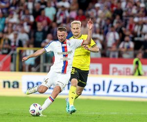 Górnik Zabrze liderem Ekstraklasy po wygranej z Widzewem. Zadecydował gol w końcówce