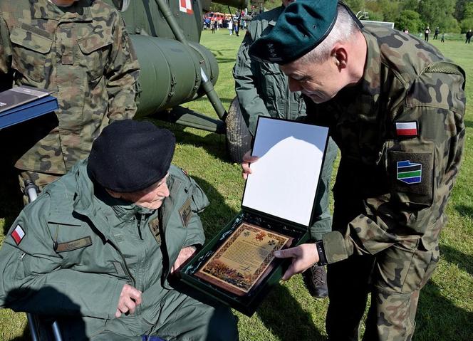 Żołnierze spełnili marzenie najstarszego czołgisty świata