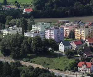 Obryw Skalny w Bardzie. Tutaj widoki zapierają dech w piersiach 