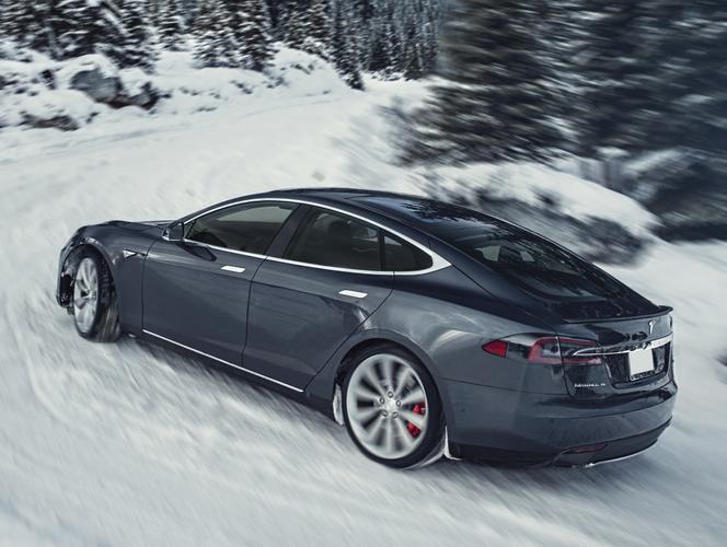 Tesla Model S P85D