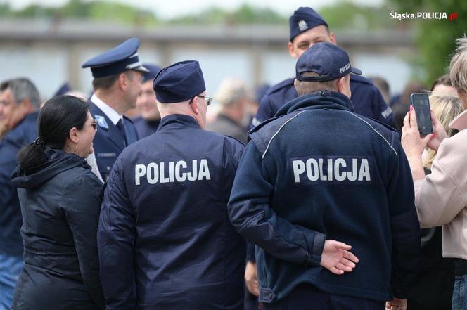 Uroczyste ślubowanie 69 nowych policjantów  w Oddziale Prewencji Policji w Katowicach