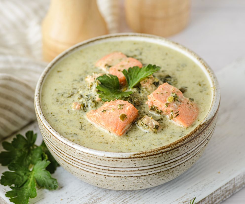 Szpinakowa z łososiem - najłatwiejsza zupa rybna