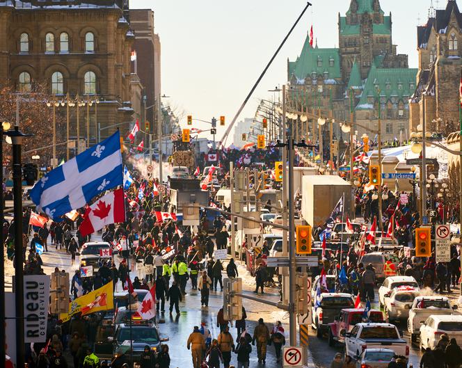Wielkie protesty przeciw restrykcjom covidowym w Kanadzie! "Będziemy tu póki ich nie zniosą"