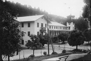 Tak przed laty wyglądał Iwonicz-Zdrój