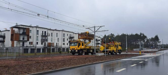 Ktoś zerwał sieć trakcyjną w Toruniu. Poważne utrudnienia