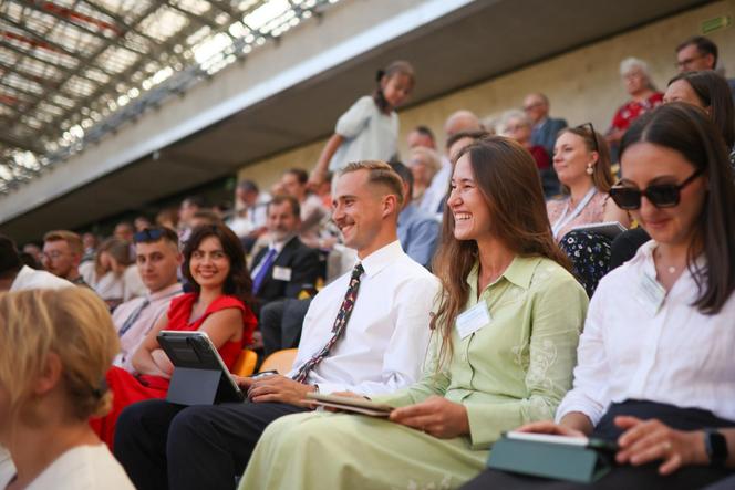 Kongres Świadków Jehowy 2024 na Stadionie Miejskim w Białymstoku