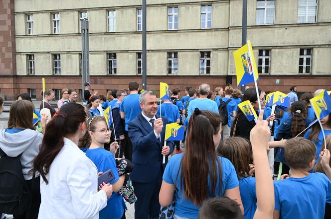 Na pl. Jana Pawła II rozbrzmiał hejnał Rudy Śląskiej