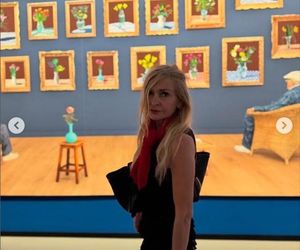 Monika Olejnik pręży biust w wydekoltowanej sukni. Co za sylwetka!