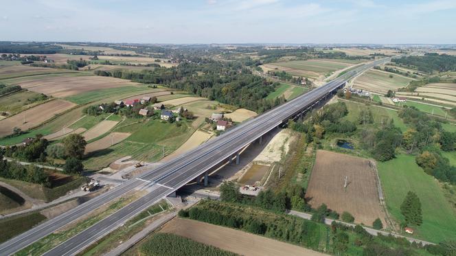 Dzisiaj otwarcie drogi ekspresowej S7 Szczepanowice – Widoma. Mieszkańcy Słomnik odetchną