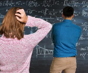 Nauczyciel robił to z uczniami?! Szokujące zarzuty. Za donosem stoi zazdrosna koleżanka?