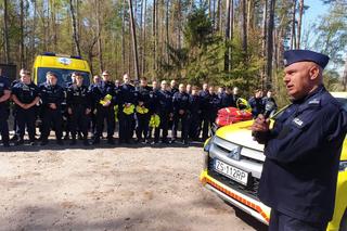 Policjanci uczą się w koszalińskich lasach poszukiwania osób zaginionych