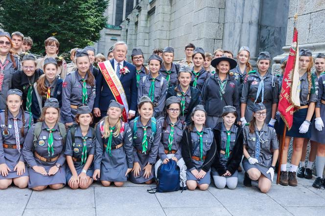 Prezydent Andrzej Duda na Paradzie Pułaskiego w Nowym Jorku. Tańczy poloneza!