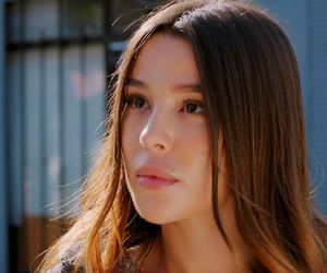 Miłość i nadzieja, odcinek 323. Zeynep