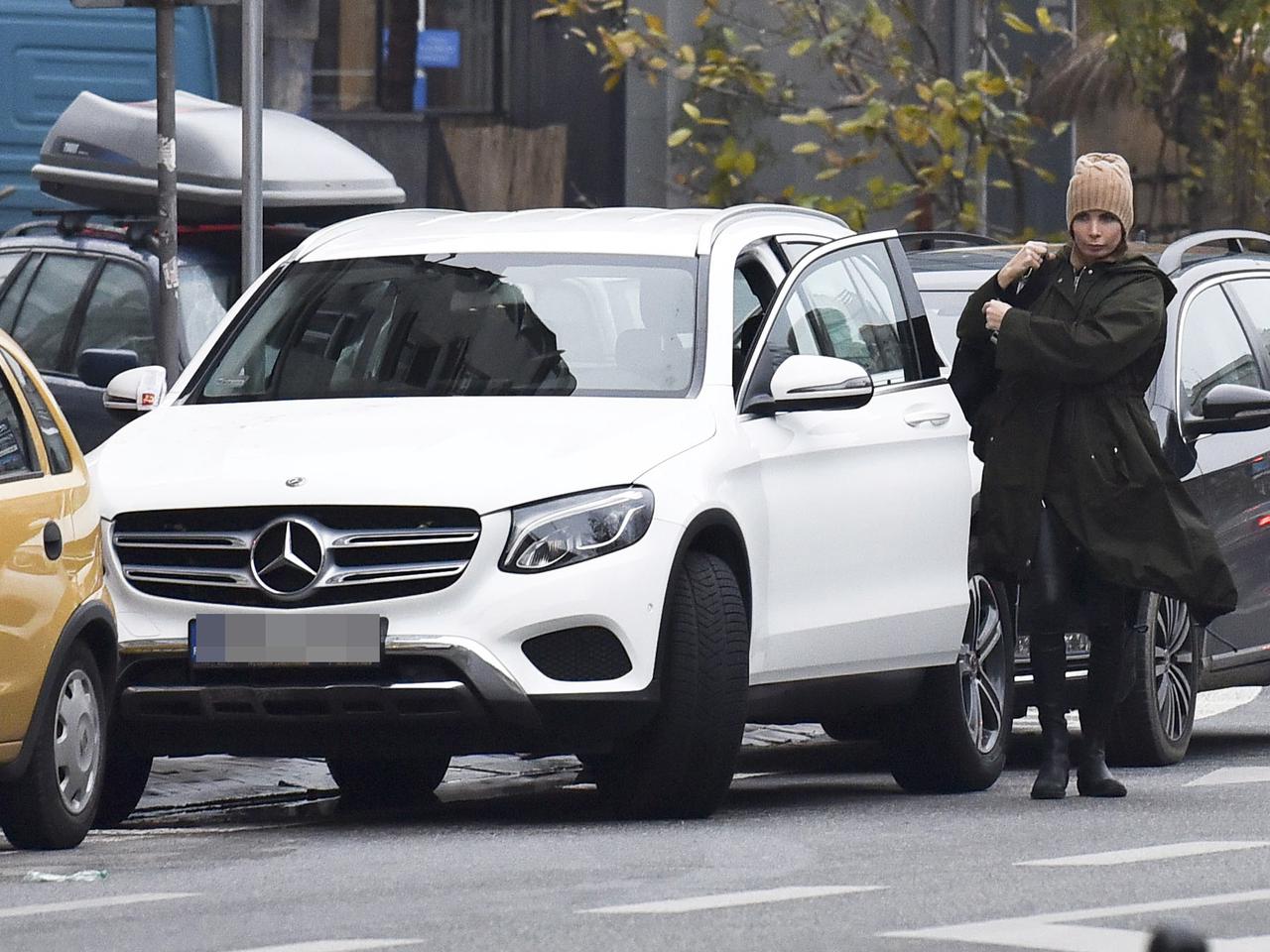 GWIAZDY NIE PŁACĄ ZA PARKOWANIE_1PUBL