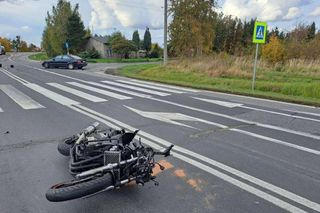 Ciężarna 28-latka staranowała mercedesem motocyklistę! Śmiertelny wypadek w Ozorkowie [AKTUALIZACJA, ZDJĘCIA]
