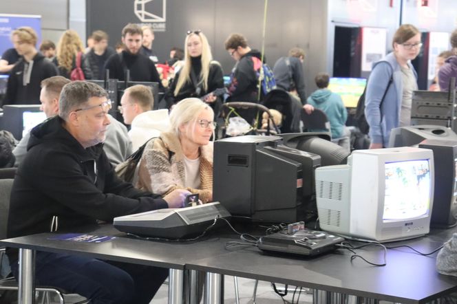 Poznań Game Arena 2024. Tak wyglądał piątek na MTP