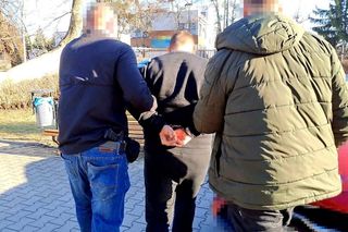 Kraśnik. Wielki jak tur Michał pobił żonę i zostawił ją na mrozie? Sąsiedzi zwracają uwagę na jeden szczegół