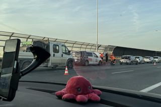 Karambol na Autostradowej Obwodnicy Wrocławia. Aż 3 wypadki, 15 uszkodzonych pojazdów oraz 3 osoby ranne