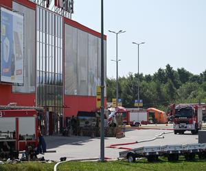 Służby ostrzegają! Alarmowy poziom amoniaku w związku z pożarem w Krośnie