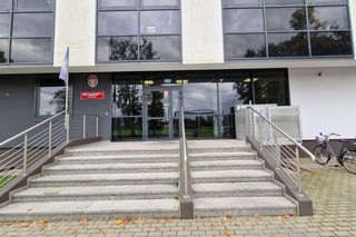 Ukryta kamera na komendzie. Policjant podglądał inne osoby