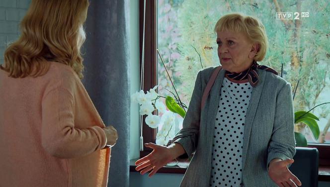 M jak miłość, odc. 1484. Kisielowa (Małgorzata Róźniatowska), Krystyna Banach (Dorota Chotecka-Pazura)