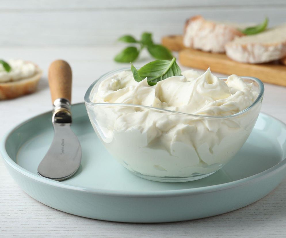 co można zrobić z sera z wiaderka oprócz sernika