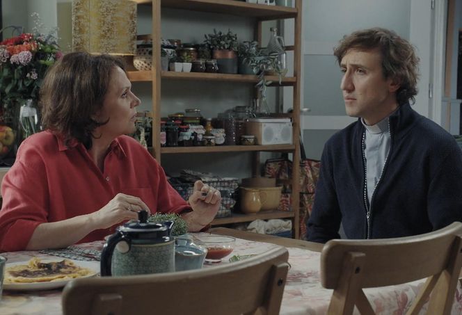 M jak miłość, odcinek 1886. Ksiądz Grzegorz (Paweł Janyst), Marysia (Małgorzata Pieńkowska)