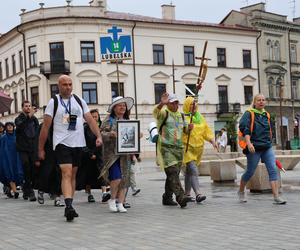 Lubelska Piesza Pielgrzymka na Jasną Górę 2024. Pątnikom deszcz niestraszny!