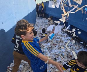 Krzysztof Stanowski i Dua Lipa na meczu Coca - River