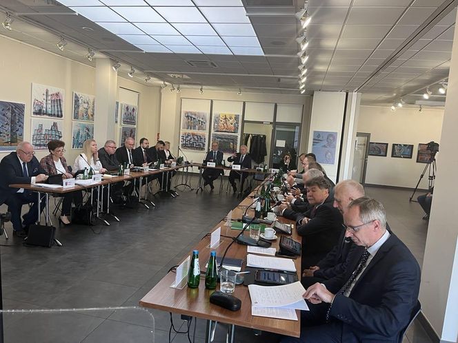 Ponad 20 milionów złotych. Powiat oszczędza zamiast pożyczać