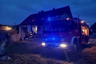 Akcja strażaków w Cybince. Pożar mógł objąć cały budynek