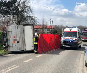 Tragiczny wypadek w Krzyżowicach. Kierowcy nie udało się uratować