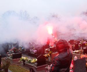 Pogrzeb Jana Furtoka w Katowicach. Tłumy kibiców i działaczy żegna legendę GKS Katowice