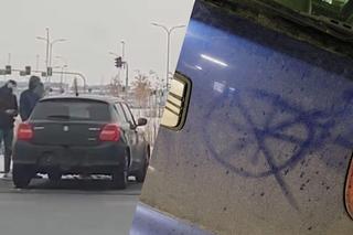 Złodzieje znakują auta we Wrocławiu. „Kręcą się i podejrzanie zachowują”