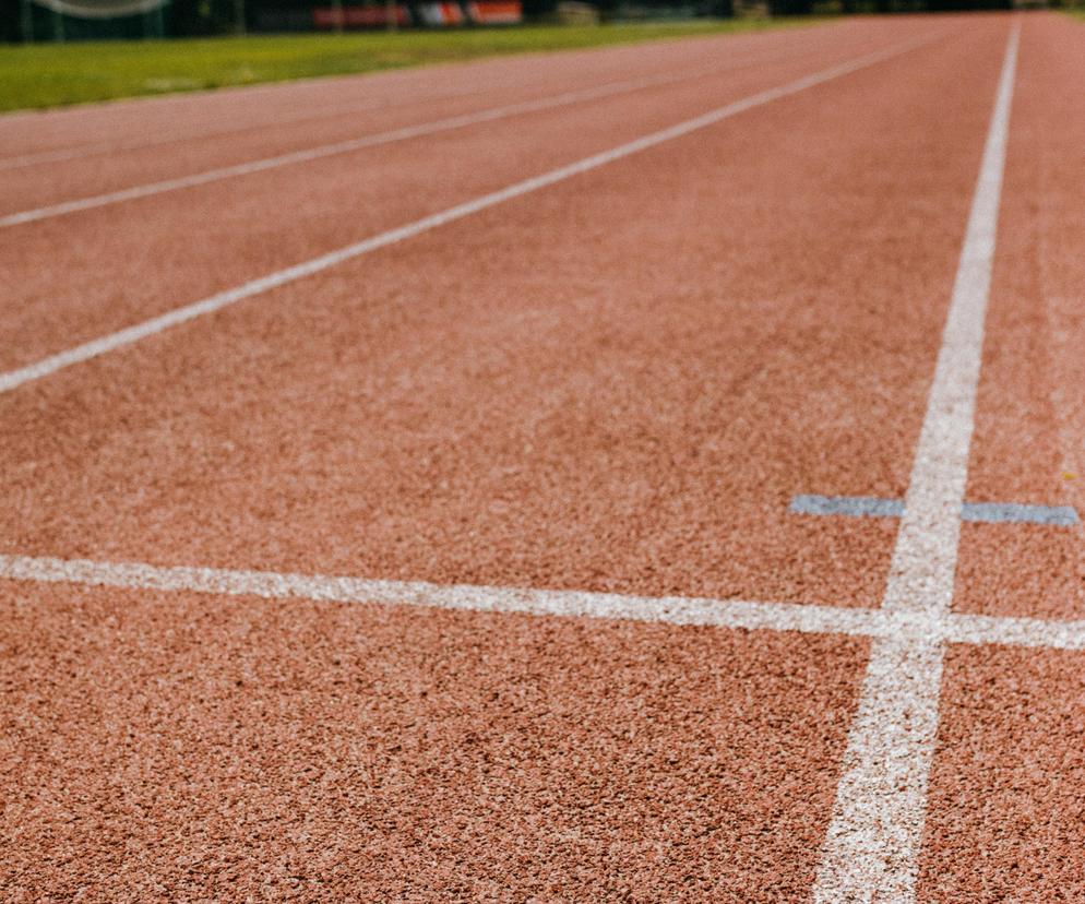 Budowa stadionu w Sławnie na finiszu