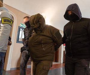 Zasłonił twarz i milczał. Ordynator z Poznania w areszcie za „lewe” zwolnienia!