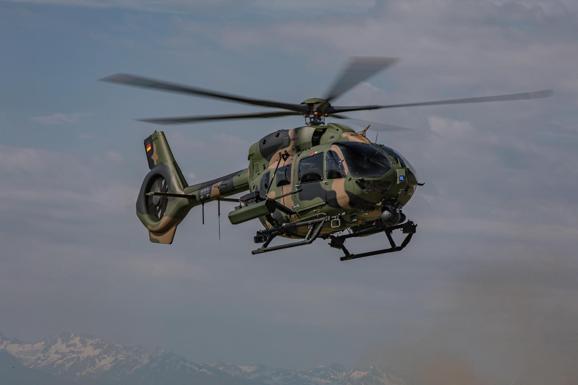 H145M w barwach niemieckich