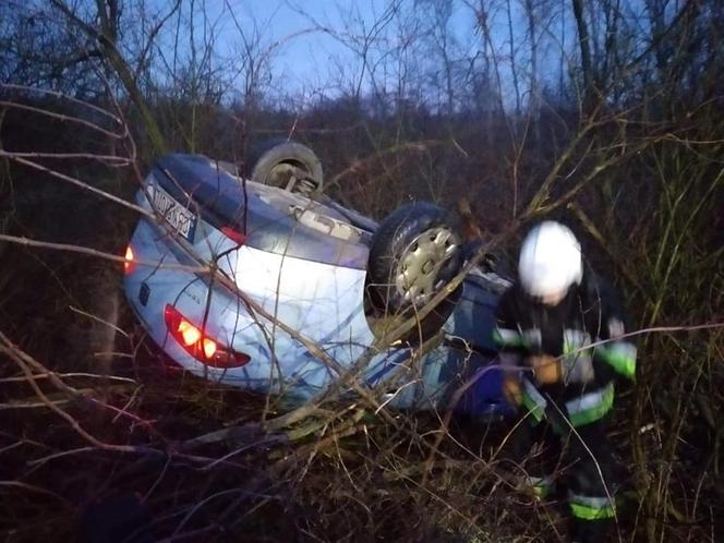 Tragiczny finał podróży! Dwie osoby, w tym DZIECKO, trafiły do szpitala